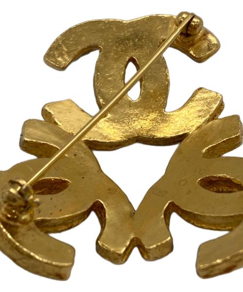 CHANEL（シャネル）CHANEL (シャネル) トリプルココマーク ブローチ ゴールドの古着・服飾アイテム