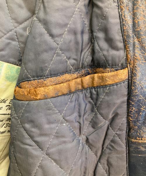AVIREX（アヴィレックス）AVIREX (アヴィレックス) ALASKAN WILD BEARSスタジャン ネイビー×ベージュ サイズ:Mの古着・服飾アイテム