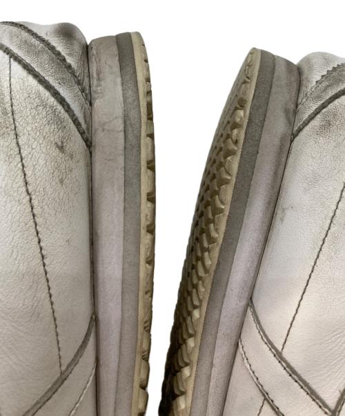 Onitsuka Tiger（オニツカタイガー）Onitsuka Tiger (オニツカタイガー) VALENTINO (ヴァレンティノ) レザーローカットスニーカー ホワイト サイズ:27ｃｍの古着・服飾アイテム