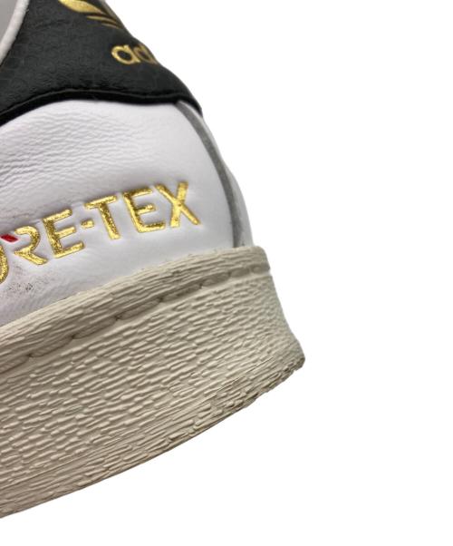 adidas（アディダス）adidas (アディダス) SUPERSTAR 82 GTX ホワイト サイズ:SIZE 25.5cmの古着・服飾アイテム