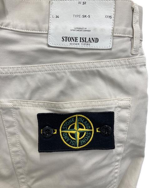 STONE ISLAND（ストーンアイランド）STONE ISLAND (ストーンアイランド) パンツ アイボリー サイズ:W32の古着・服飾アイテム