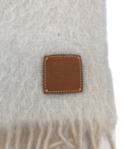 LOEWE（ロエベ）LOEWE (ロエベ) マフラー ホワイトの古着・服飾アイテム