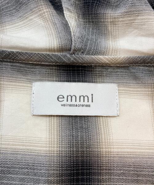 emmi（エミ）emmi (エミ) チェックフーディーシャツ グレー サイズ:one sizeの古着・服飾アイテム