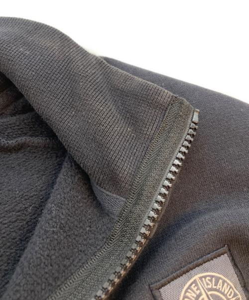 STONE ISLAND（ストーンアイランド）STONE ISLAND (ストーンアイランド) ジップアップスウェット ブラック サイズ:SIZE Mの古着・服飾アイテム