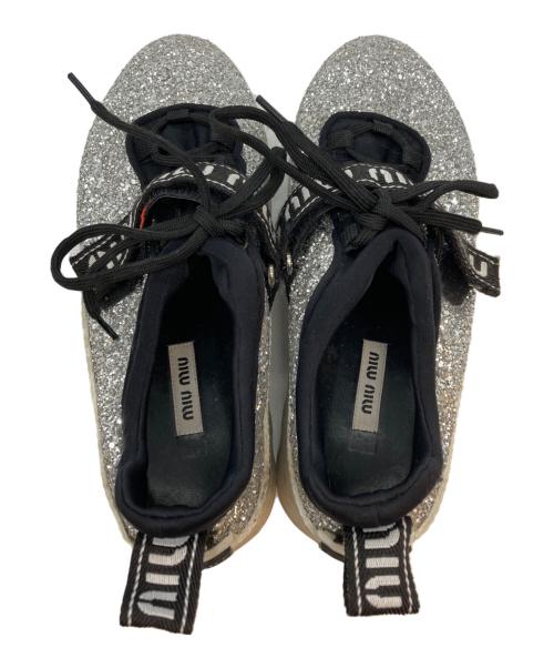 MIU MIU（ミュウミュウ）MIU MIU (ミュウミュウ) グリッターシューズ シルバー×ブラック サイズ:SIZE 38の古着・服飾アイテム