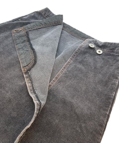 Ameri（アメリ）AMERI (アメリ) 25AW UND STRETCH CORDUROY SKIRT WITH PANTS グレー サイズ:SIZE Mの古着・服飾アイテム