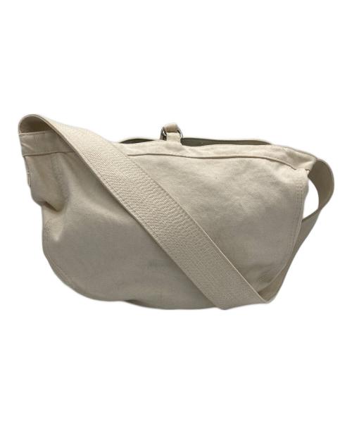 T.T（タイガ タカハシ）T.T (タイガ タカハシ) NEWSBOY BAG アイボリーの古着・服飾アイテム