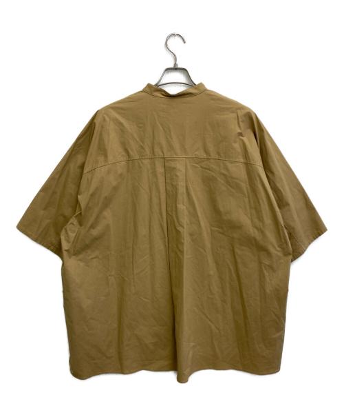 Graphpaper（グラフペーパー）Graphpaper (グラフペーパー) Stretch Typewriter Stand Collar Short Yoke Sleeve Shirt ベージュ サイズ:SIZE Freeの古着・服飾アイテム