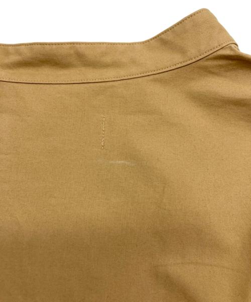 Graphpaper（グラフペーパー）Graphpaper (グラフペーパー) Stretch Typewriter Stand Collar Short Yoke Sleeve Shirt ベージュ サイズ:SIZE Freeの古着・服飾アイテム