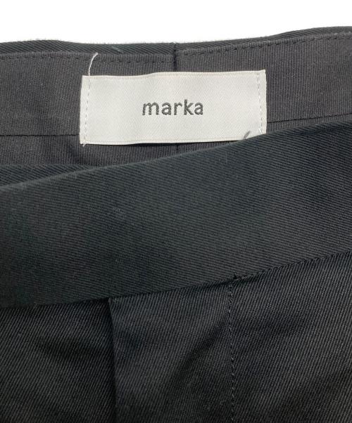 MARKA（マーカ）MARKA (マーカ) TWO TUCK CROPPED TROUSERS ブラック サイズ:SIZE 2の古着・服飾アイテム
