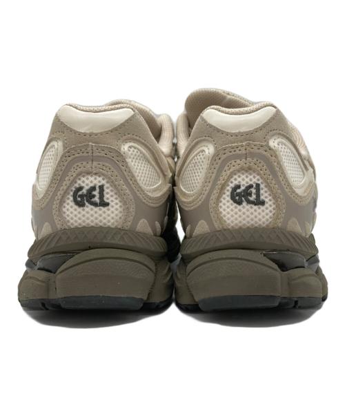 asics（アシックス）asics (アシックス) GEL-NYC Cream Putty ホワイト×ベージュ サイズ:US8 1/2の古着・服飾アイテム