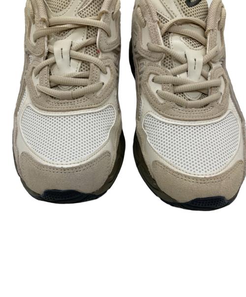 asics（アシックス）asics (アシックス) GEL-NYC Cream Putty ホワイト×ベージュ サイズ:US8 1/2の古着・服飾アイテム