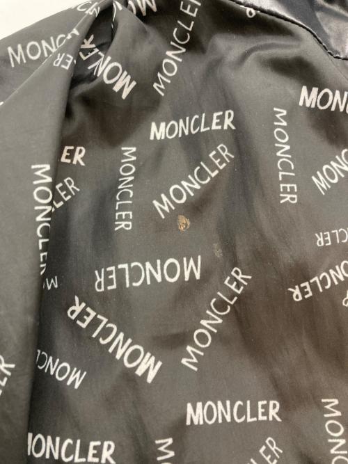MONCLER（モンクレール）MONCLER (モンクレール) GIDAYUロゴプリントフード付きナイロンジャケット ブラック サイズ:1の古着・服飾アイテム