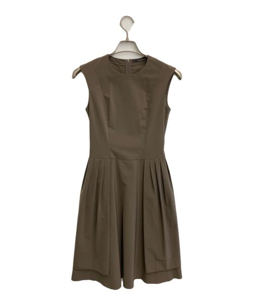 FOXEY NEWYORK（フォクシーニューヨーク）FOXEY NEWYORK (フォクシーニューヨーク) タックノースリーブワンピース ブラウン サイズ:SIZE M (38)の古着・服飾アイテム
