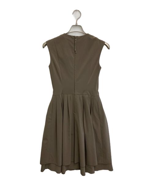 FOXEY NEWYORK（フォクシーニューヨーク）FOXEY NEWYORK (フォクシーニューヨーク) タックノースリーブワンピース ブラウン サイズ:SIZE M (38)の古着・服飾アイテム
