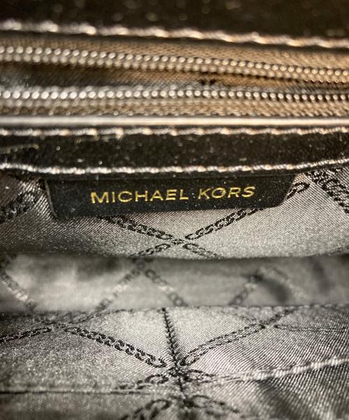 MICHAEL KORS（マイケルコース）MICHAEL KORS (マイケル・コース) パーカー チェーンスワッグ カメラクロスボディ ミディアム ブラックの古着・服飾アイテム
