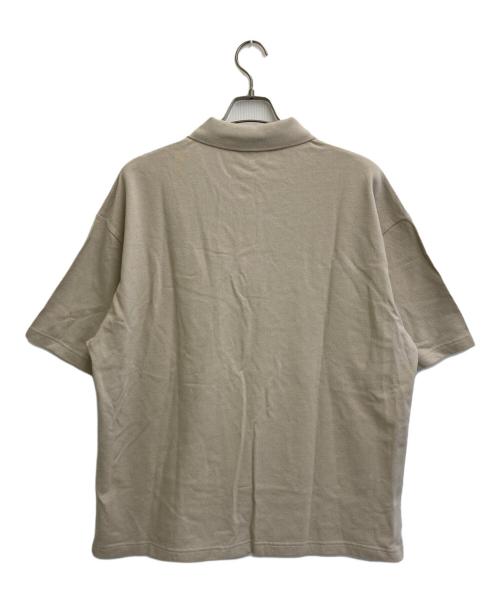maison kitsune（メゾンキツネ）MAISON KITSUNE (メゾンキツネ) ボールド フォックスヘッド パッチ オーバーサイズ ポロ ベージュ サイズ:L 未使用品の古着・服飾アイテム
