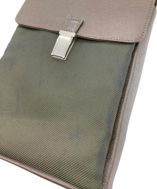 LOUIS VUITTON（ルイ ヴィトン）LOUIS VUITTON (ルイ ヴィトン) サラトヴPM ショルダーバッグ カーキ×ブラウンの古着・服飾アイテム