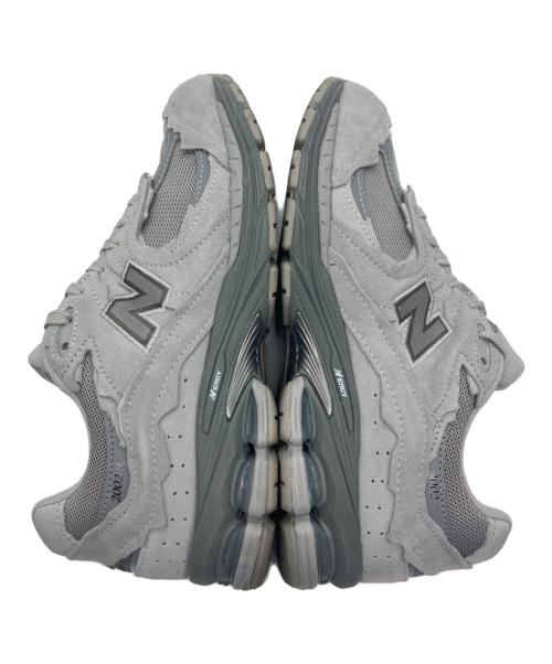 NEW BALANCE（ニューバランス）NEW BALANCE (ニューバランス) 2002 ローカットスニーカー グレー サイズ:US9.5の古着・服飾アイテム