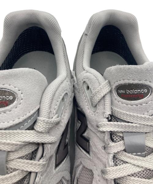 NEW BALANCE（ニューバランス）NEW BALANCE (ニューバランス) 2002 ローカットスニーカー グレー サイズ:US9.5の古着・服飾アイテム