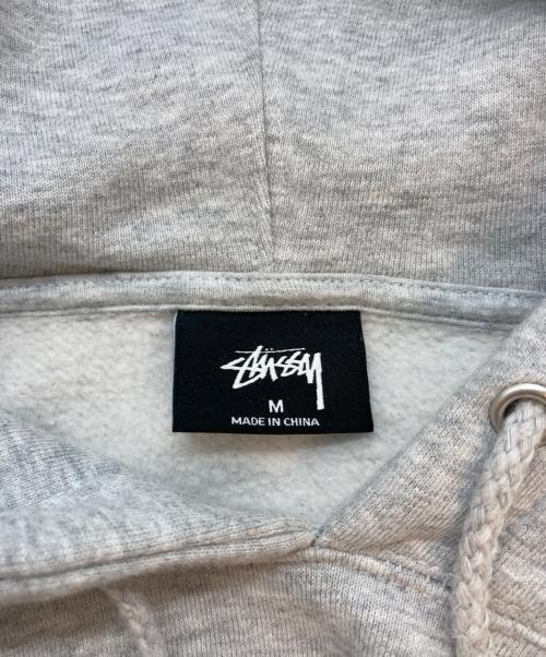 stussy（ステューシー）stussy (ステューシー) プルオーバーパーカー グレー サイズ:SIZE Mの古着・服飾アイテム
