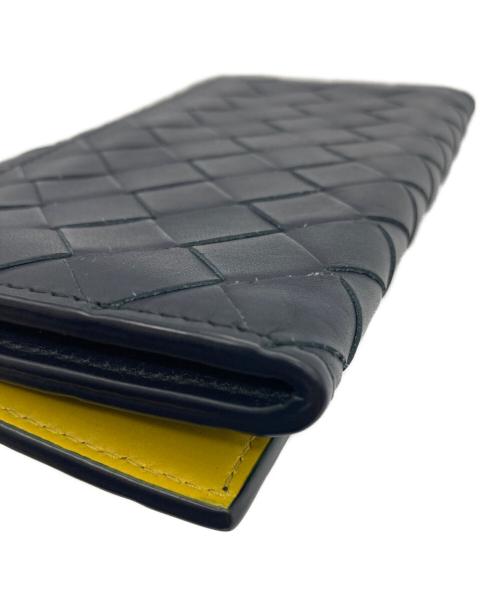 BOTTEGA VENETA（ボッテガベネタ）BOTTEGA VENETA (ボッテガベネタ) マキシイントレチャート フラップロングウォレット ネイビー×イエローの古着・服飾アイテム