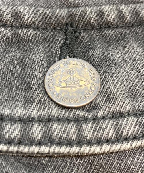 Vivienne Westwood man（ヴィヴィアン ウェストウッド マン）Vivienne Westwood man (ヴィヴィアン ウェストウッド マン) バックペイントデニムジャケット グレー サイズ:SIZE 44の古着・服飾アイテム
