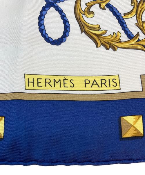HERMES（エルメス）HERMES (エルメス) カレ90 シルクスカーフ ホワイト×ネイビーの古着・服飾アイテム