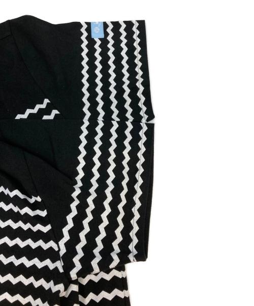 LORO PIANA（ロロピアーナ）LORO PIANA (ロロピアーナ) HIROSHI FUJIWARA (ヒロシ フジワラ) コラボ ジグザグボーダーTシャツ ブラック サイズ:SIZE Sの古着・服飾アイテム
