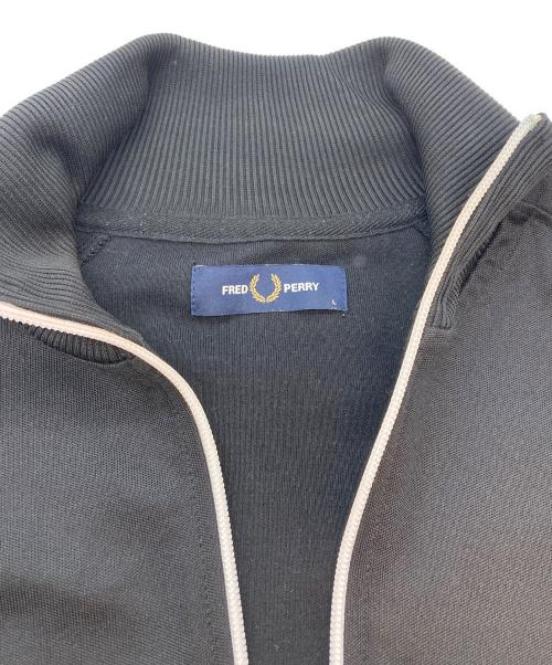 FRED PERRY（フレッドペリー）FRED PERRY (フレッドペリー) Taped Track Jacket ブラック サイズ:SIZE Lの古着・服飾アイテム