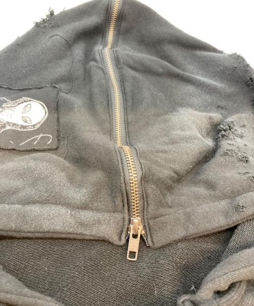 emary（エメリー）emary (エメリー) 25SS Damaged Ritual girl patch zip hoodie ブラック サイズ:SIZE Freeの古着・服飾アイテム