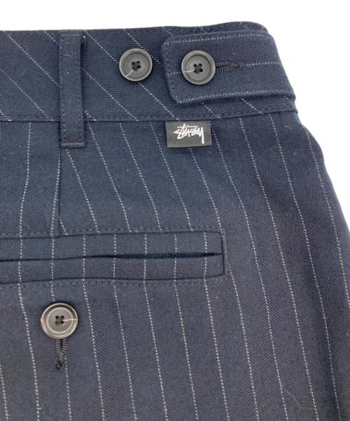 stussy（ステューシー）stussy (ステューシー) 24SS volume pleated short stripe ネイビー サイズ:SIZE 32の古着・服飾アイテム