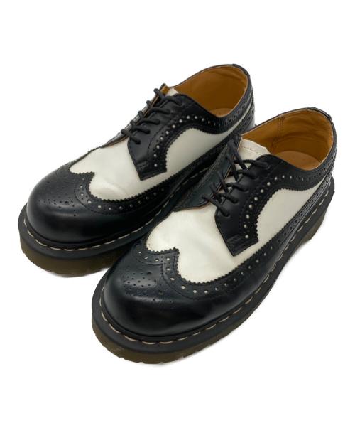 Dr.Martens（ドクターマーチン）Dr.Martens (ドクターマーチン) ウイングチップ5ホールシューズ ブラック×ホワイト サイズ:UK5の古着・服飾アイテム