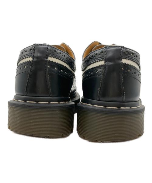 Dr.Martens（ドクターマーチン）Dr.Martens (ドクターマーチン) ウイングチップ5ホールシューズ ブラック×ホワイト サイズ:UK5の古着・服飾アイテム