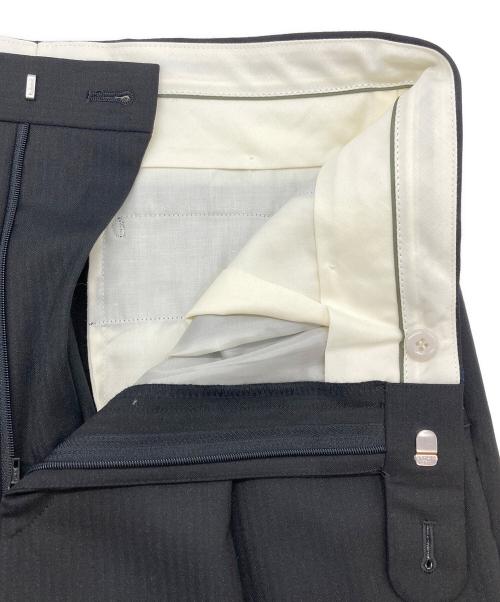 D'URBAN（ダーバン）D'URBAN (ダーバン) LORO PIANA (ロロピアーナ) シャドーストライプ2Bスーツ ブラック サイズ:92A5の古着・服飾アイテム