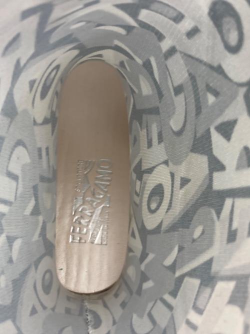 Salvatore Ferragamo（サルヴァトーレ フェラガモ）Salvatore Ferragamo (サルヴァトーレ フェラガモ) レインブーツ グレー サイズ:6の古着・服飾アイテム