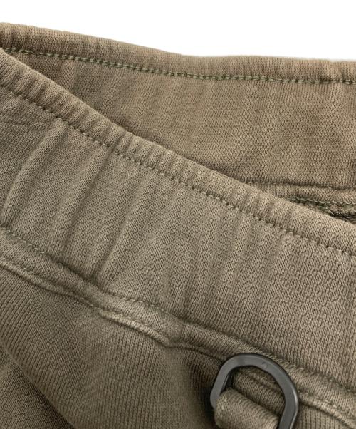 F.C.R.B.（エフシーレアルブリストル）F.C.R.B. (エフシーレアルブリストル) EMBLEM SWEAT SHORTS カーキ サイズ:Sの古着・服飾アイテム