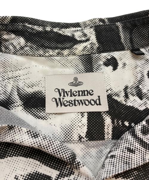 Vivienne Westwood（ヴィヴィアンウエストウッド）Vivienne Westwood (ヴィヴィアンウエストウッド) 17AW オーブロゴ刺繍 パペットシャツ ブラック×ホワイト サイズ:SIZE 48の古着・服飾アイテム