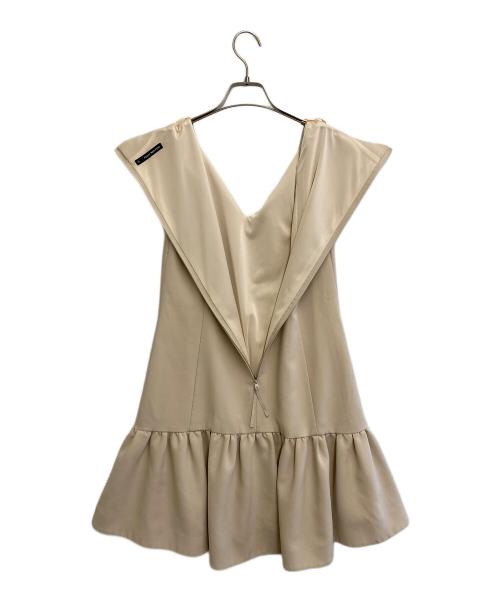 FOXEY（フォクシー）FOXEY (フォクシー) ノースリーブワンピース ベージュ サイズ:38の古着・服飾アイテム