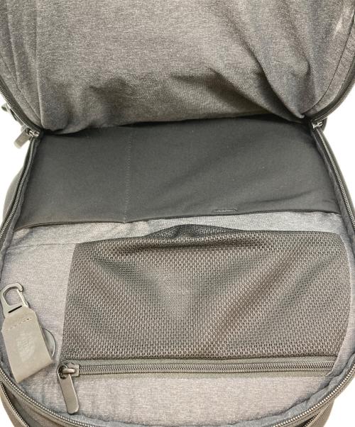 THE NORTH FACE（ザ ノース フェイス）THE NORTH FACE (ザ ノース フェイス) Roamer Day Daypack Bag ブラックの古着・服飾アイテム