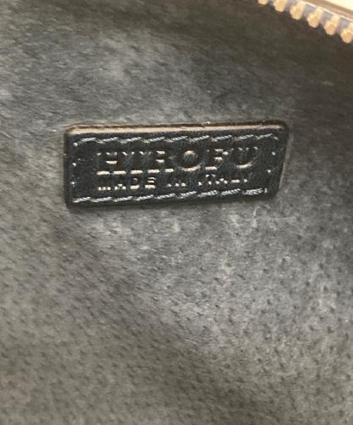 HIROFU（ヒロフ）HIROFU (ヒロフ) Hロゴ レザードラムハンドバッグ ネイビーの古着・服飾アイテム