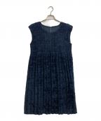 PLEATS PLEASEプリーツプリーズ）の古着「シャギープリーツノースリーブワンピース」｜ネイビー