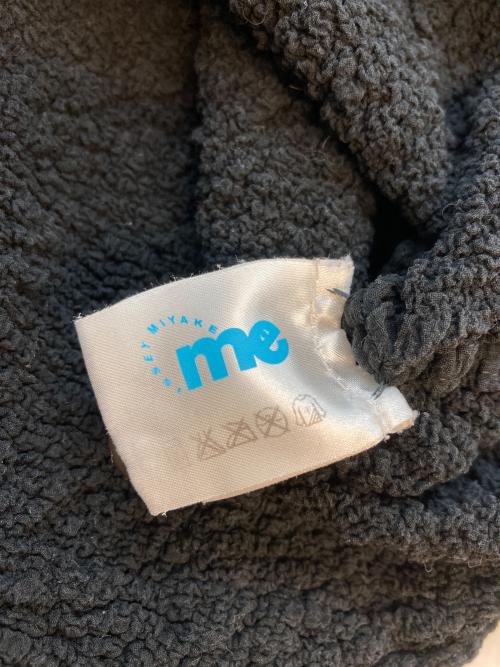 me ISSEY MIYAKE（ミーイッセイ ミヤケ）me ISSEY MIYAKE (ミーイッセイ ミヤケ) プリーツノーカラーシャツ ブラック サイズ:SIZE Freeの古着・服飾アイテム