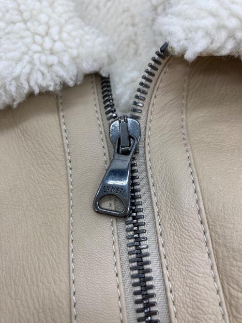 EMMETI（エンメティ）EMMETI (エンメティ) ORWELL ムートンB-3フライトジャケット ベージュ サイズ:SIZE 42の古着・服飾アイテム