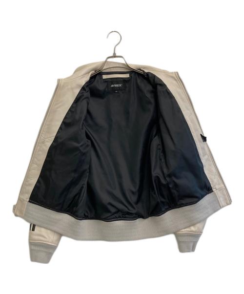 AVIREX（アヴィレックス）AVIREX (アヴィレックス) ラムレザージャケット ベージュ サイズ:SIZE Mの古着・服飾アイテム