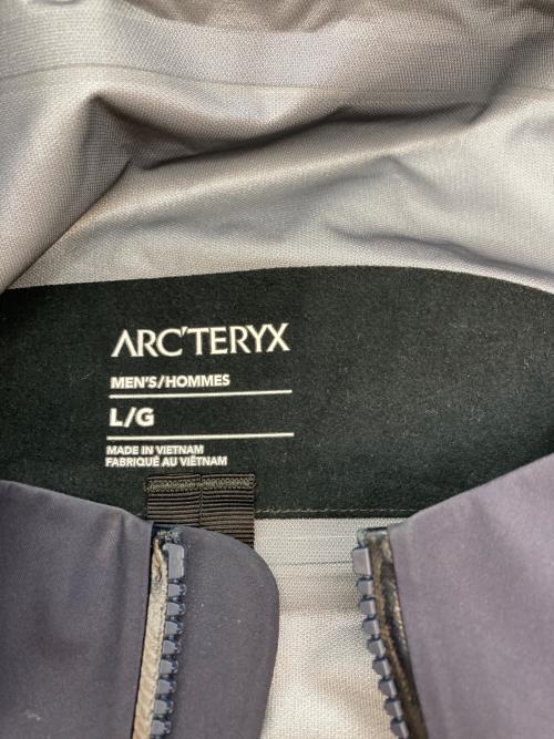 ARC'TERYX（アークテリクス）ARC'TERYX (アークテリクス) BETA JACKET ネイビー サイズ:SIZE Lの古着・服飾アイテム