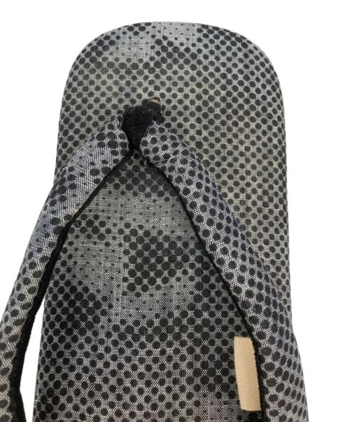 Vivienne Westwood（ヴィヴィアンウエストウッド）Vivienne Westwood (ヴィヴィアンウエストウッド) シャークソール下駄サンダル ブラック×グレー サイズ:SIZE Freeの古着・服飾アイテム