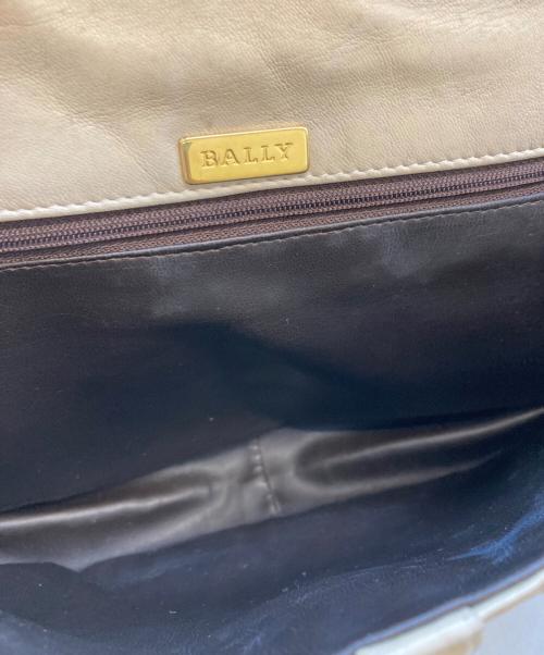 BALLY（バリー）BALLY (バリー) キルティングチェーンショルダーバッグ ベージュの古着・服飾アイテム