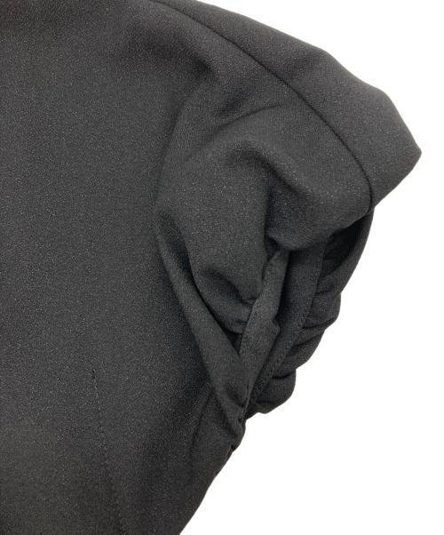 JENNE（ジェンヌ）JENNE (ジェンヌ) パールボタンギャザータイトワンピース ブラック サイズ:Sの古着・服飾アイテム