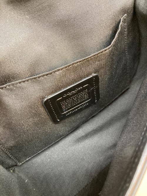 COACH（コーチ）COACH (コーチ) フラップレザーショルダーバッグ ブラックの古着・服飾アイテム